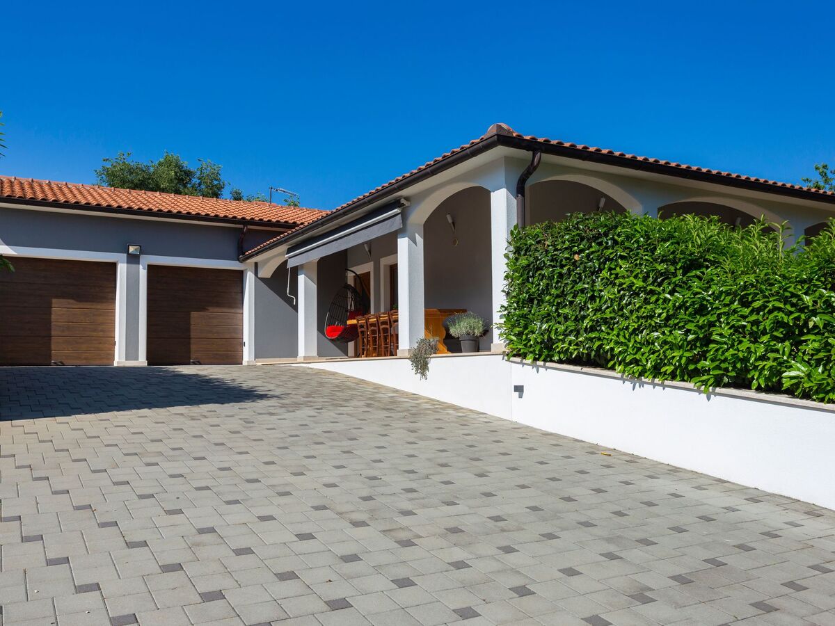 Villa Anavi – Maison 8 personnes, piscine privée à Barban - Photo 23