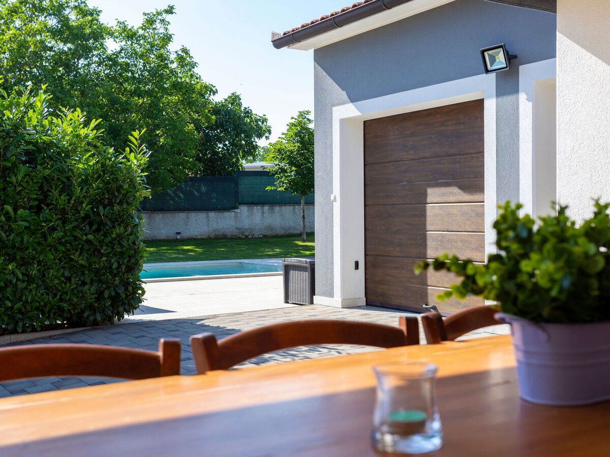 Villa Anavi – Maison 8 personnes, piscine privée à Barban - Photo 24
