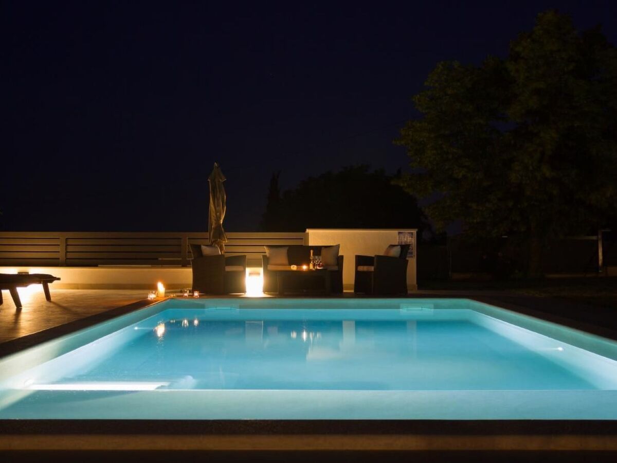 Villa Anavi – Maison 8 personnes, piscine privée à Barban - Photo 27