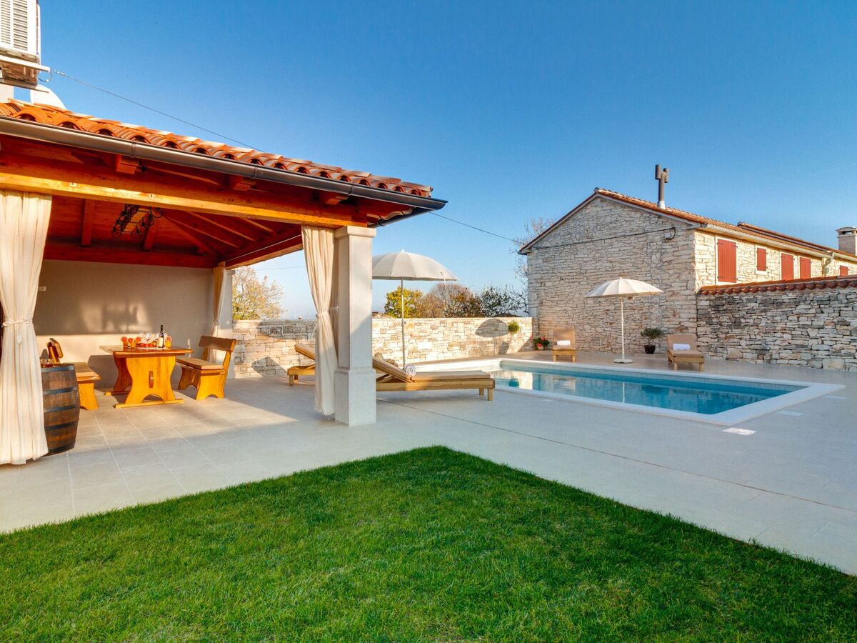 Villa Nima à Barban – maison avec piscine eau salée - Photo 2