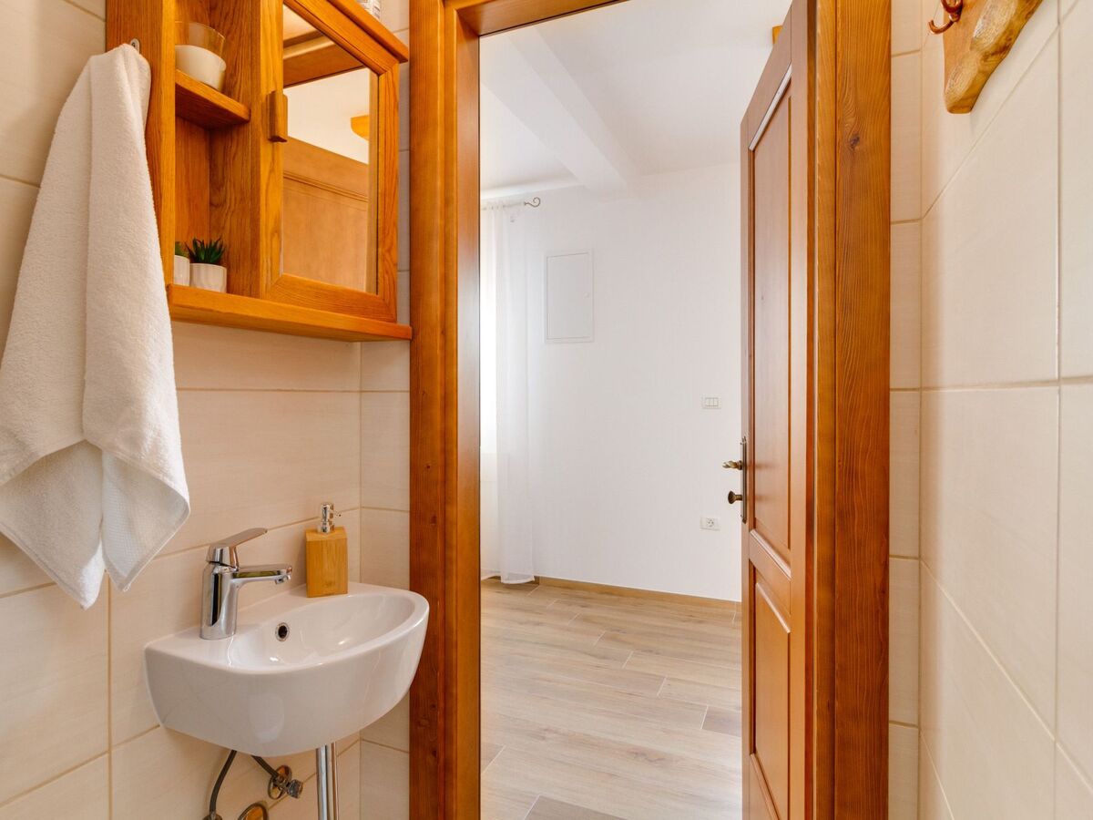 Villa Nima à Barban – maison avec piscine eau salée - Photo 12