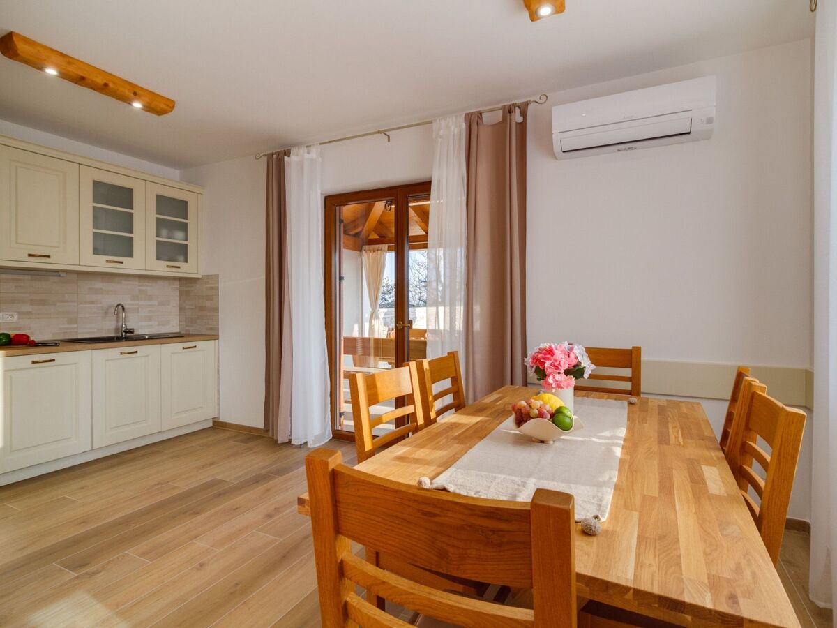 Villa Nima à Barban – maison avec piscine eau salée - Photo 14