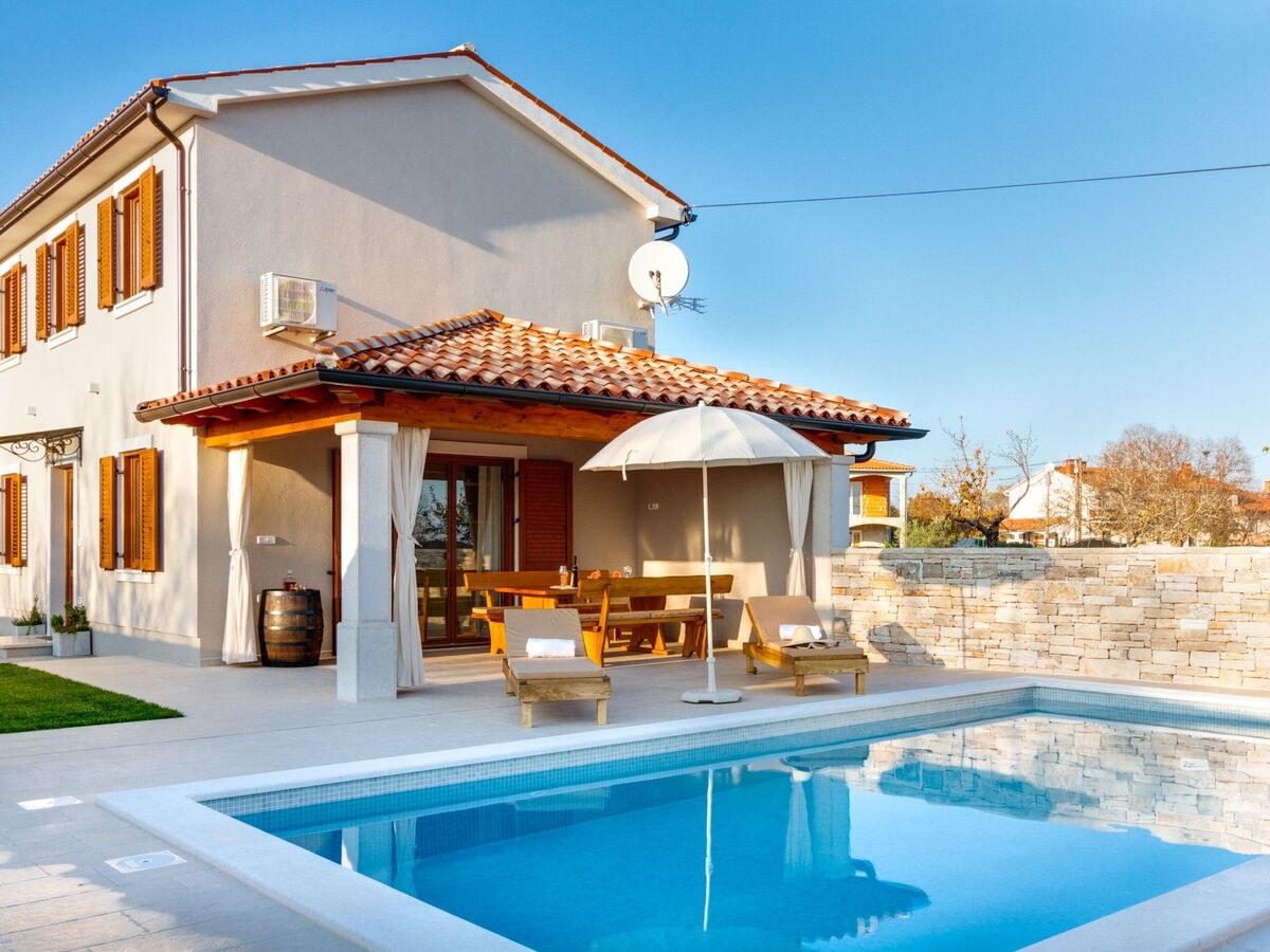 Villa Nima à Barban – maison avec piscine eau salée - Photo 24