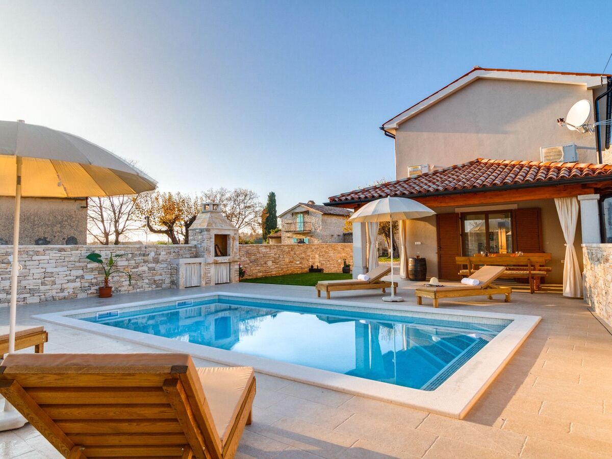 Villa Nima à Barban – maison avec piscine eau salée - Photo 25