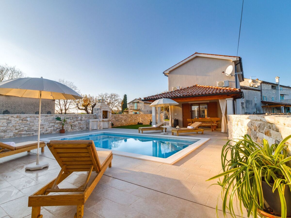 Villa Nima à Barban – maison avec piscine eau salée - Photo 26