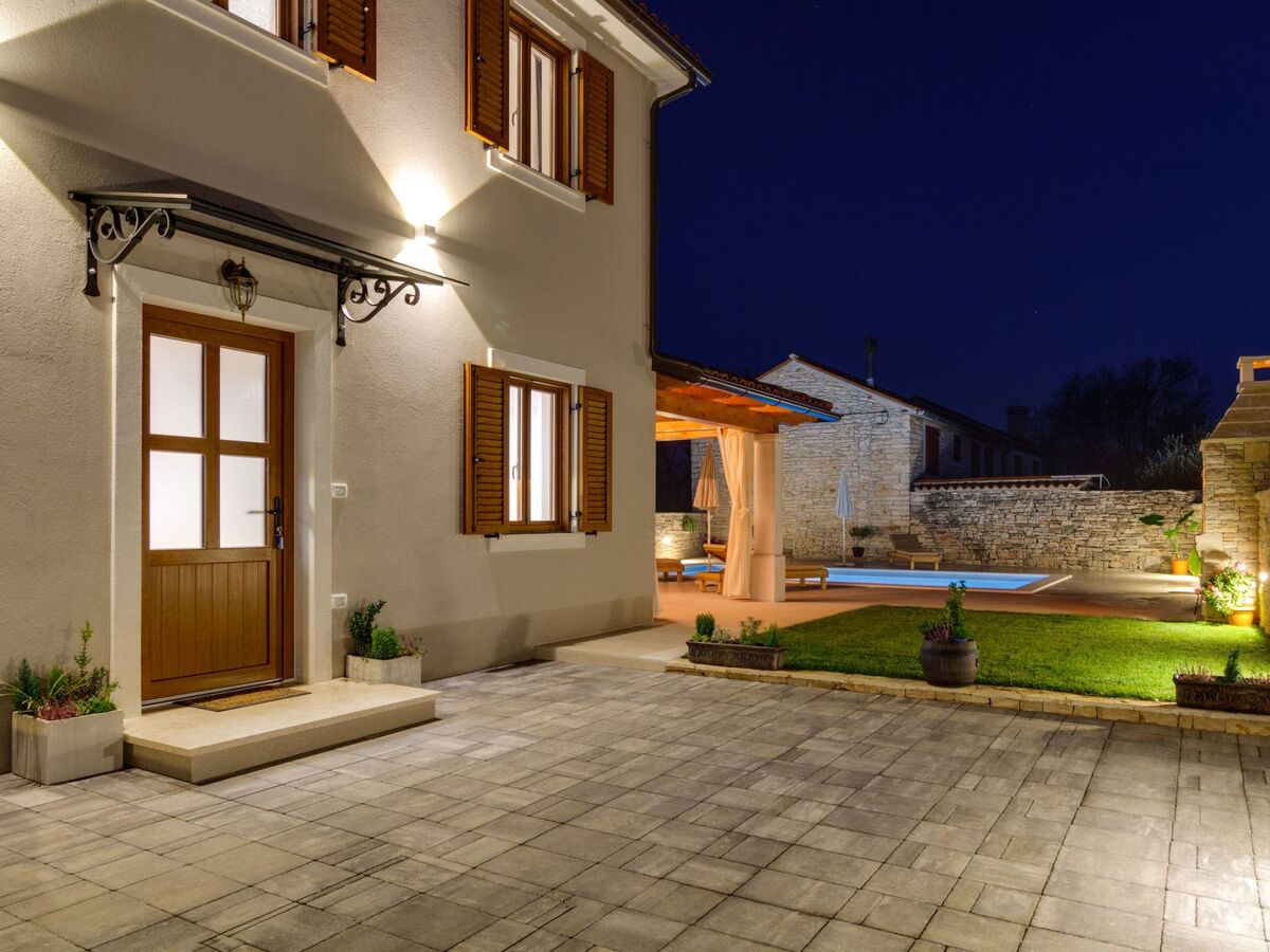 Villa Nima à Barban – maison avec piscine eau salée - Photo 33