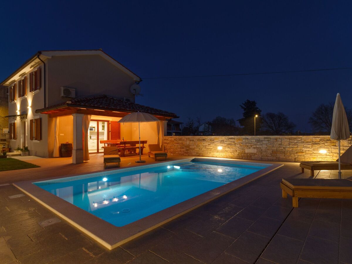 Villa Nima à Barban – maison avec piscine eau salée - Photo 38