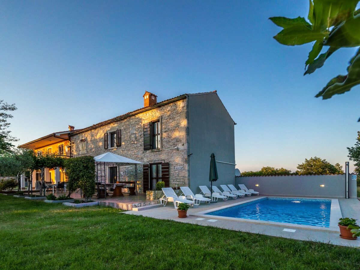 Maison Bulići : 10 personnes, piscine privée 8x4m, 10 000m² de nature - Photo 12