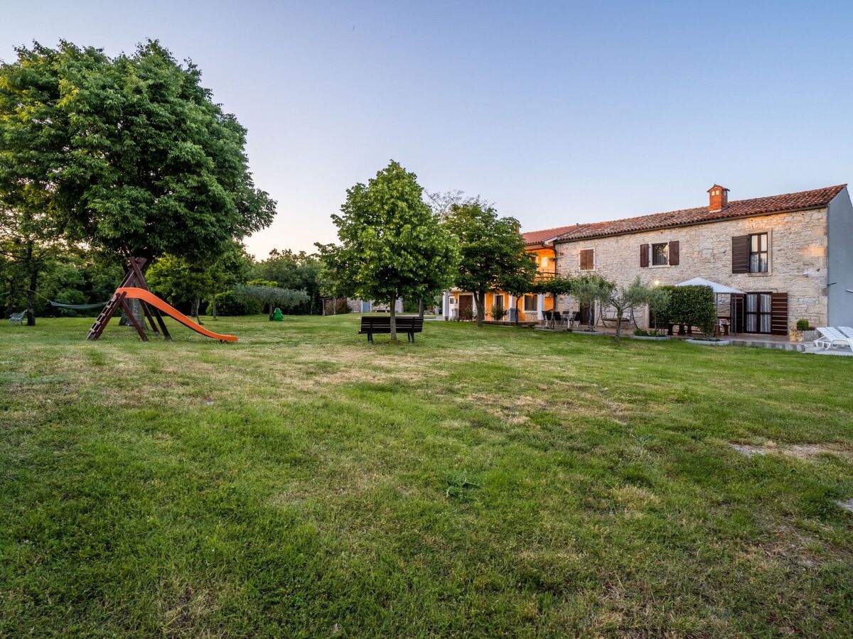 Maison Bulići : 10 personnes, piscine privée 8x4m, 10 000m² de nature - Photo 18