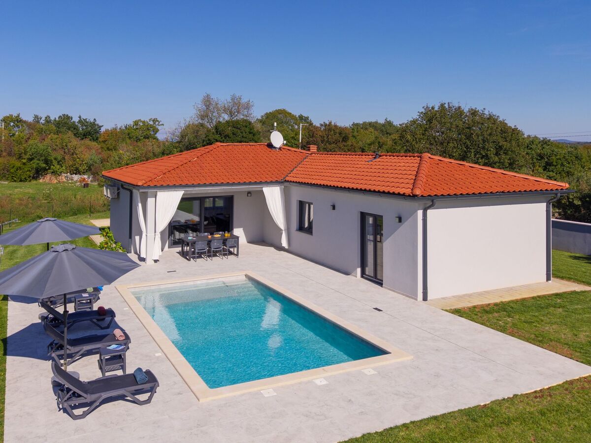 Villa moderne neuve avec piscine à Barban - Photo 6