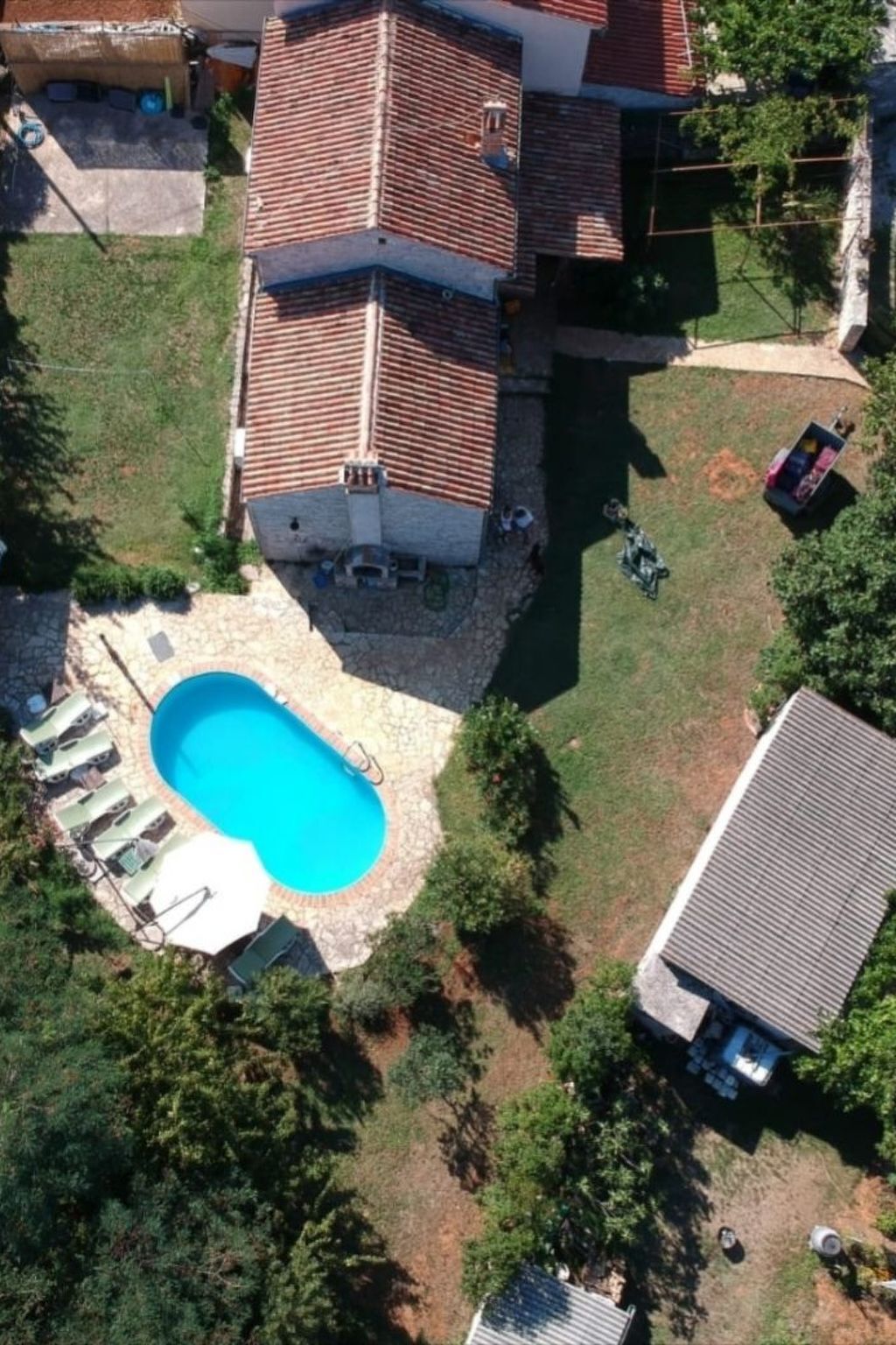 Maison en pierre avec piscine privée à Barban - Photo 46