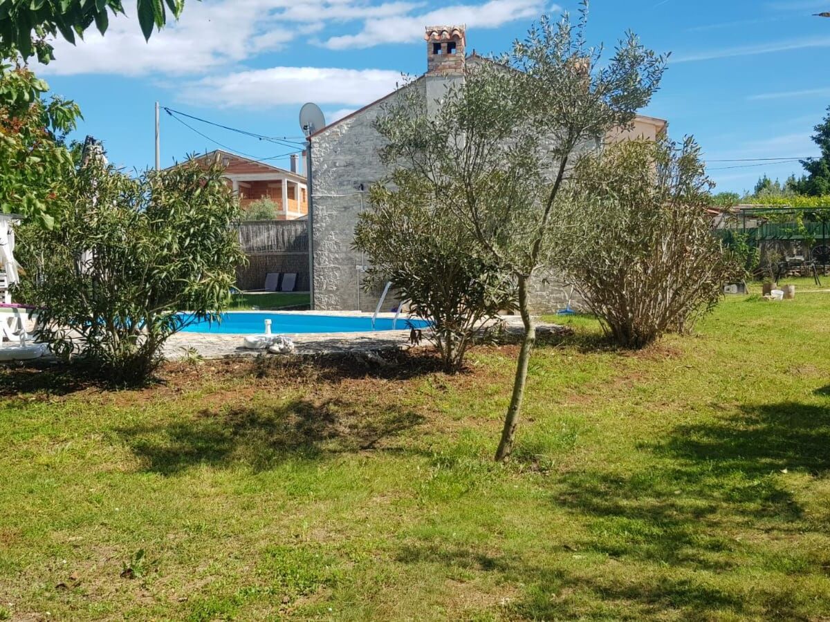Maison en pierre avec piscine privée à Barban - Photo 50