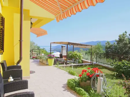 mit eigenem Pool und schönem Meerblick, Maison 5 personnes à Rabac - Photo 3