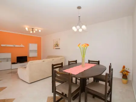 mit eigenem Pool und schönem Meerblick, Maison 5 personnes à Rabac - Photo 6