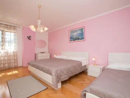 mit eigenem Pool und schönem Meerblick, Maison 5 personnes à Rabac - Photo 9
