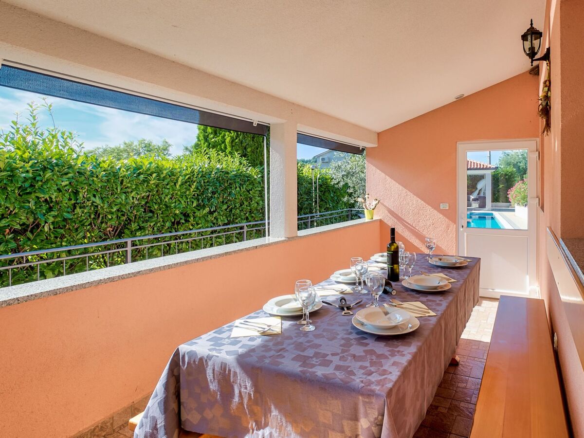 Maison Ines avec spa et piscine privée à Drenje - Photo 23