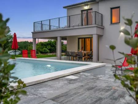 Villa Family Love, maison 8 pers. avec piscine et jardin d'enfants