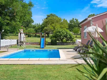 Haus Dodo, maison 8 pers. piscine privée à Drenje