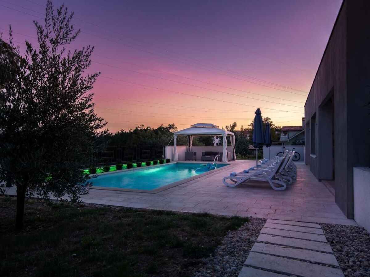 Maison Sanchi, 2 unités avec piscine privée à Drenje - Photo 19