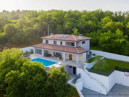 Villa Arsia, maison 4 chambres avec piscine à Labin