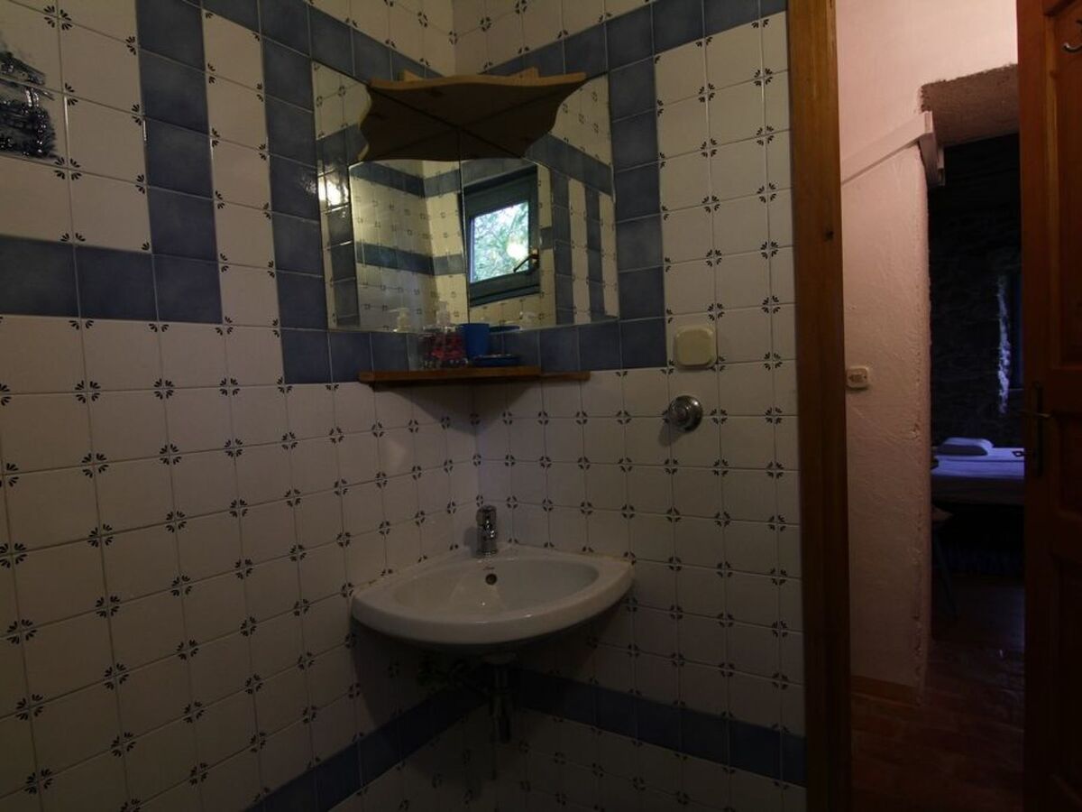Maison en pierre du 17e siècle avec jardin privé à Drenje - Photo 6