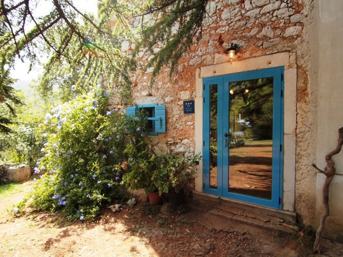 Maison en pierre du 17e siècle avec jardin privé à Drenje - Photo 26