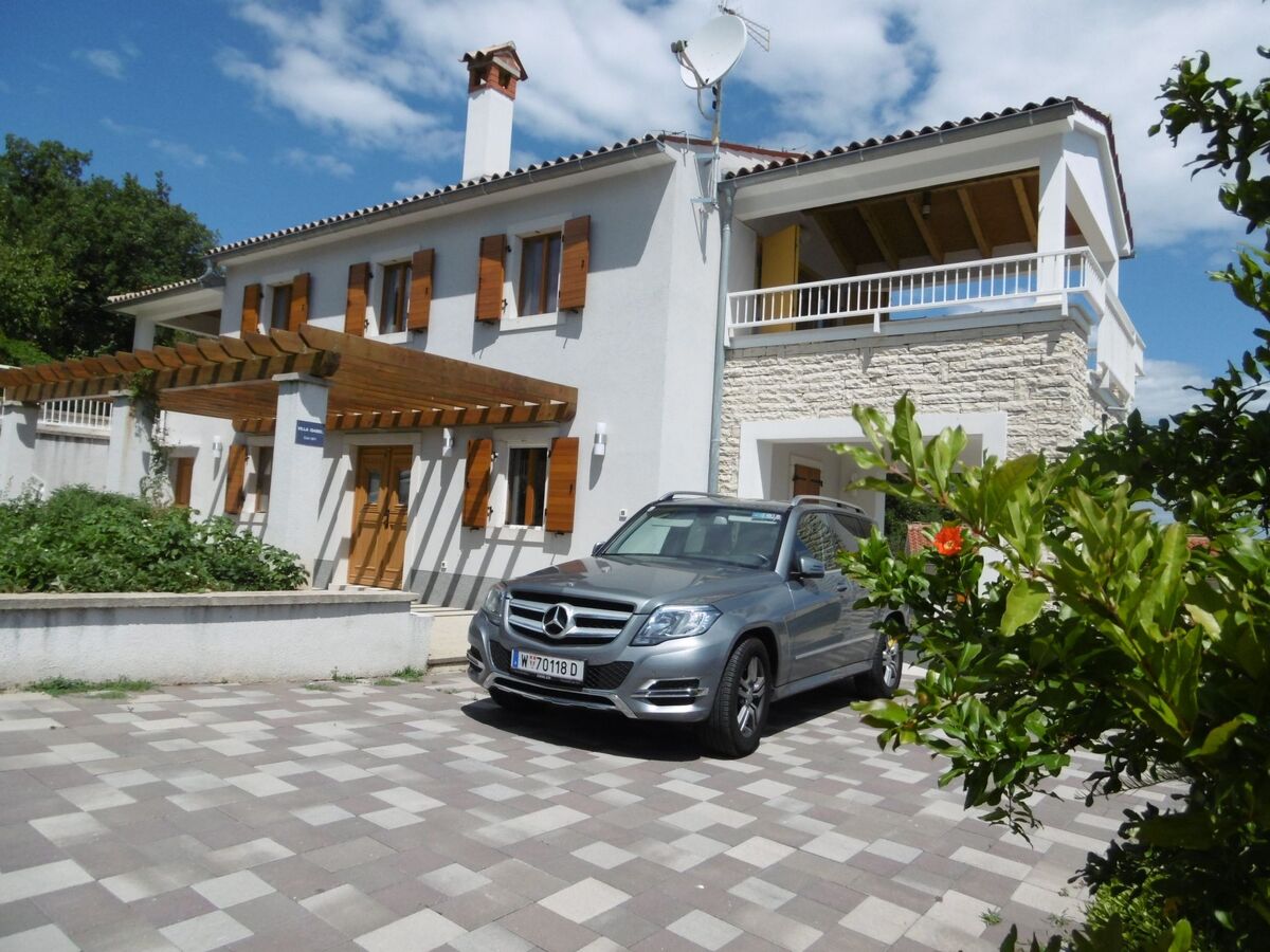 Villa Isabel & Imo à Drenje, vue mer et piscine privée - Photo 5