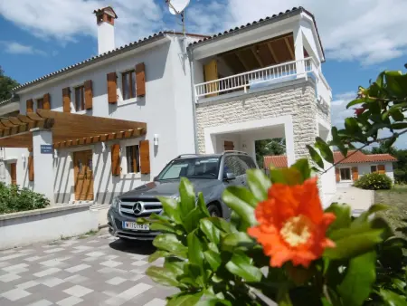 Villa Isabel & Imo à Drenje, vue mer et piscine privée
