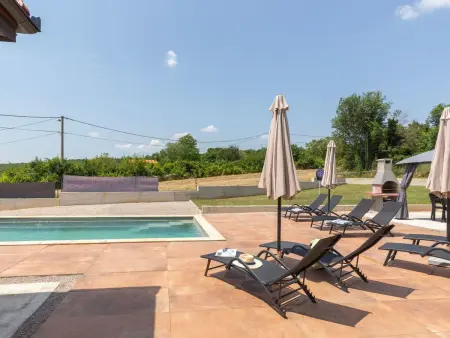 Villa Xenia, maison 8 personnes avec piscine à Labin : photo 5