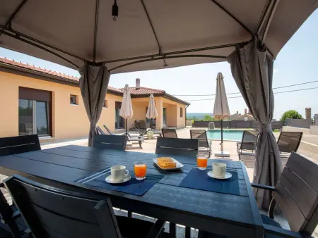 Villa Xenia, maison 8 personnes avec piscine à Labin : photo 6
