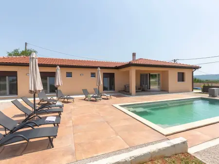 Villa Xenia, maison 8 personnes avec piscine à Labin : photo 7
