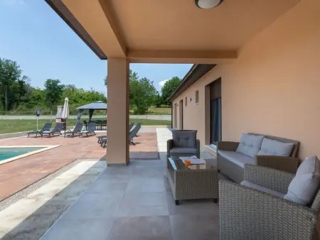 Villa Xenia, maison 8 personnes avec piscine à Labin : photo 12