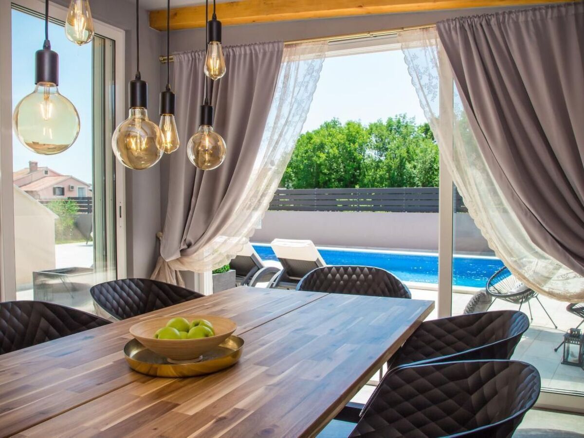 Villa Franka à Drenje : maison 8 pers. avec piscine - Photo 3