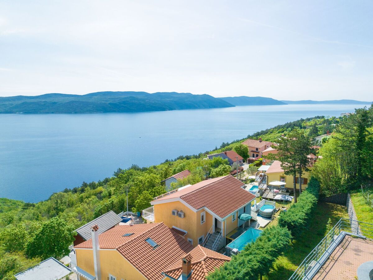 Haus Marina à Plomin : maison avec vue mer et piscine - Photo 5