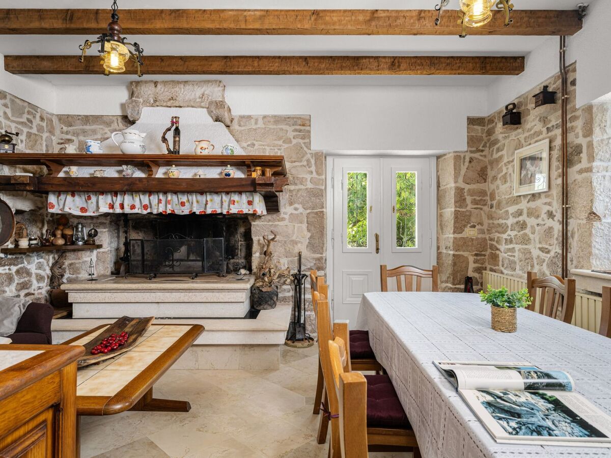 Villa Stori Grod : maison rurale avec piscine à Nedescina - Photo 15