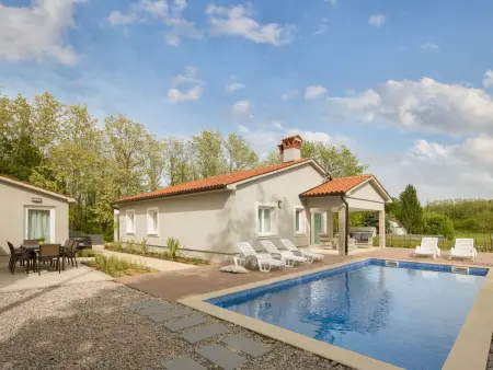Villa Meadow, maison individuelle avec piscine chauffée