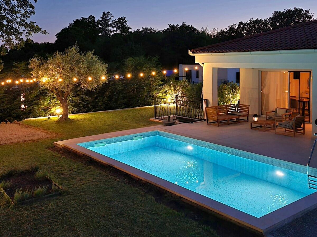 Villa Destiny, maison 8 personnes avec piscine à Nedescina - Photo 3