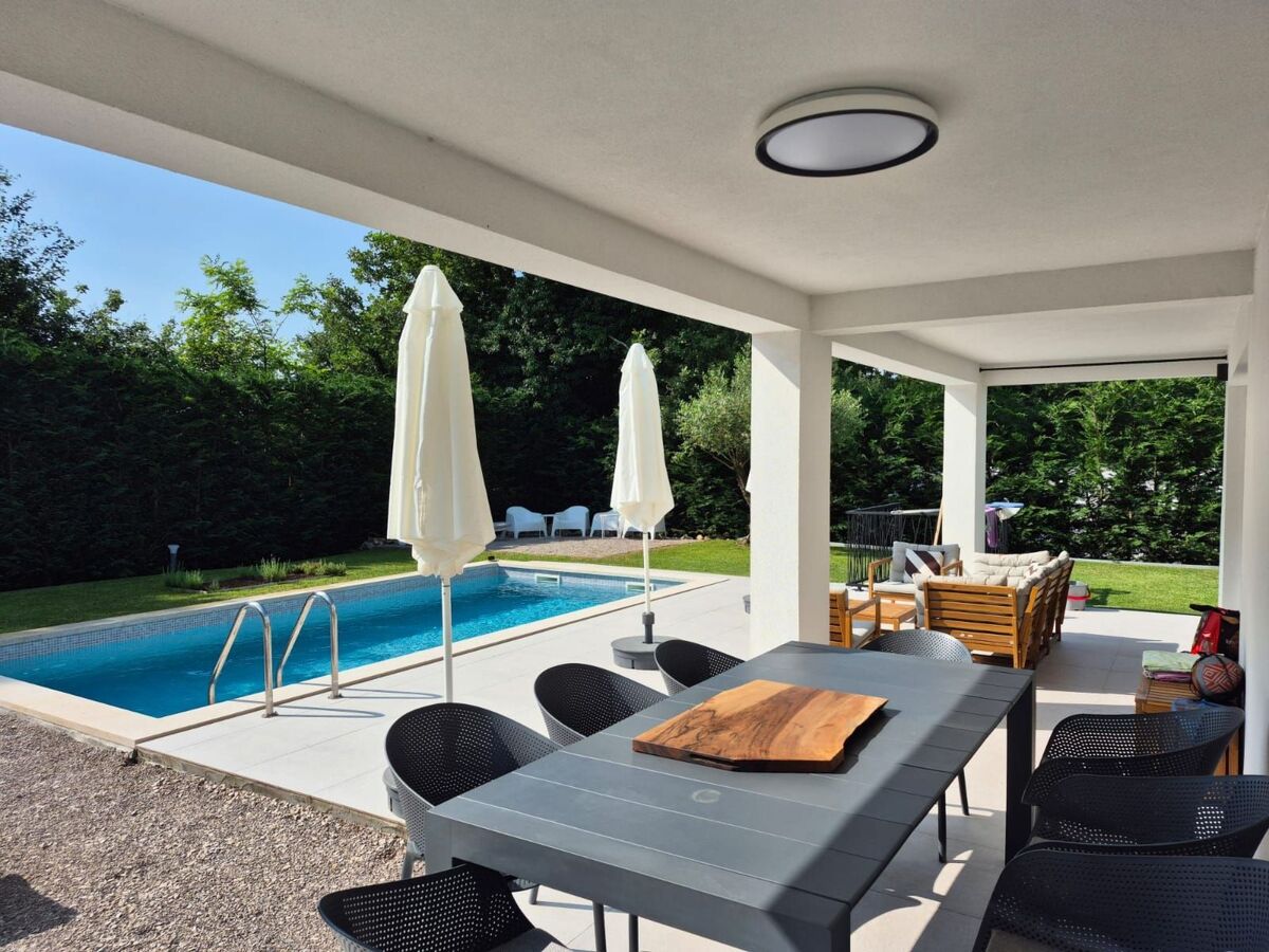 Villa Destiny, maison 8 personnes avec piscine à Nedescina - Photo 18