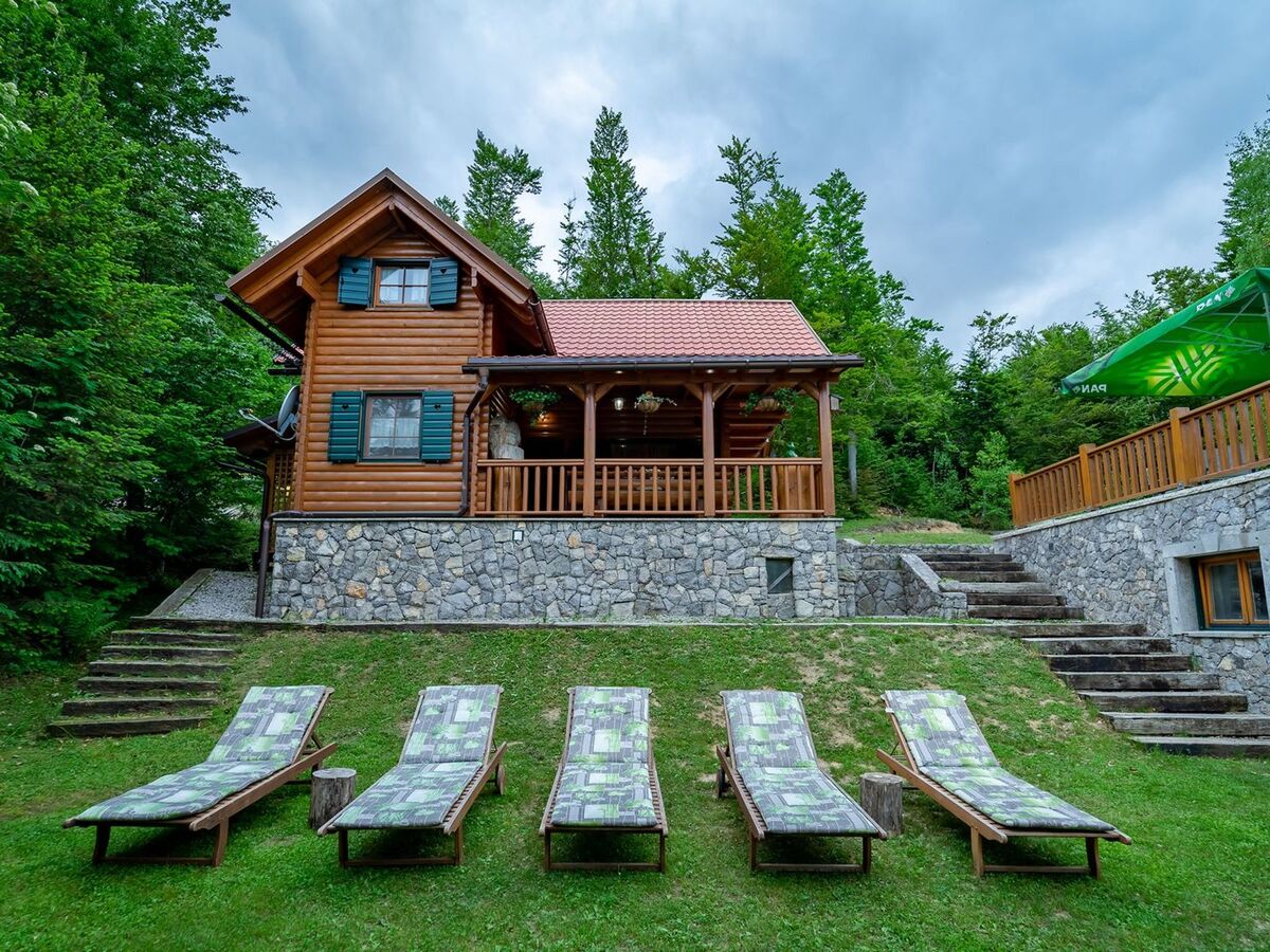 Maison bois au cœur nature de Lokve, 3 chambres - Photo 8