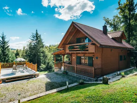 Maison bois au cœur nature de Lokve, 3 chambres