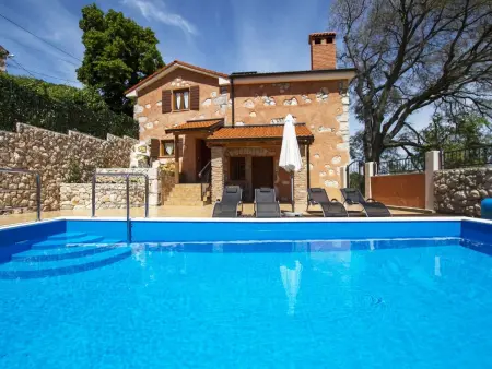 Villa avec piscine privée chauffée à Brseč