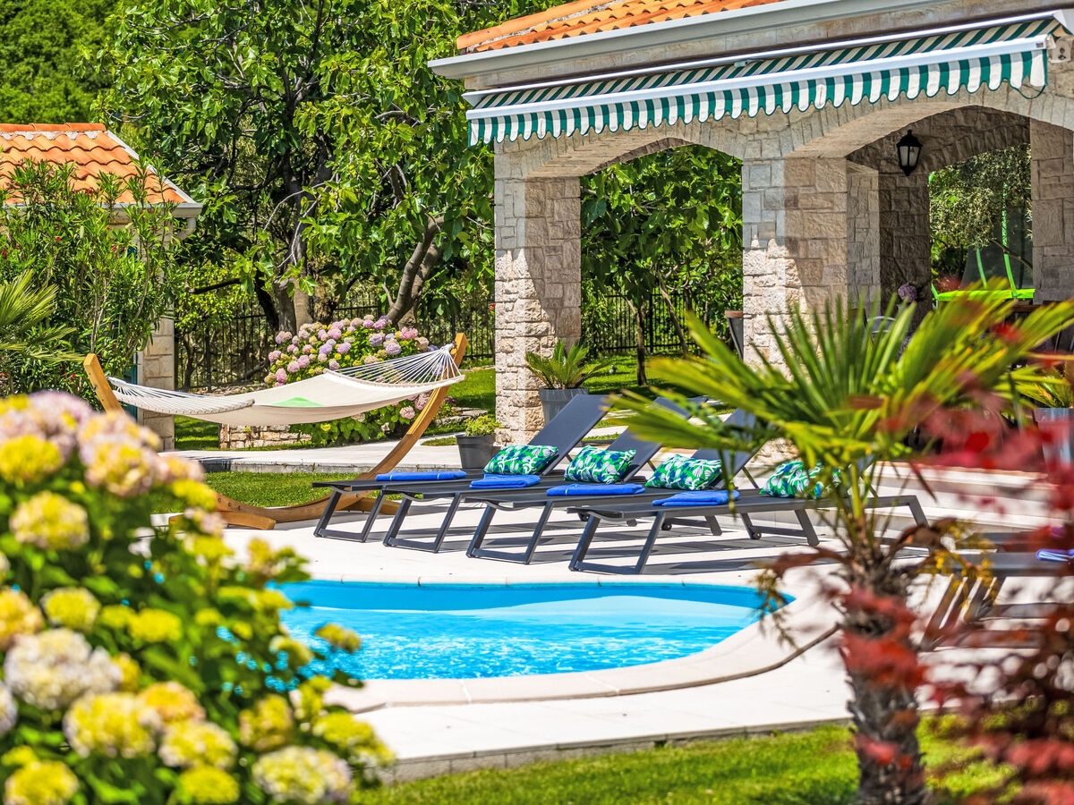 Villa Stonegate à Brseč : maison 6 chambres avec piscine chauffée - Photo 4