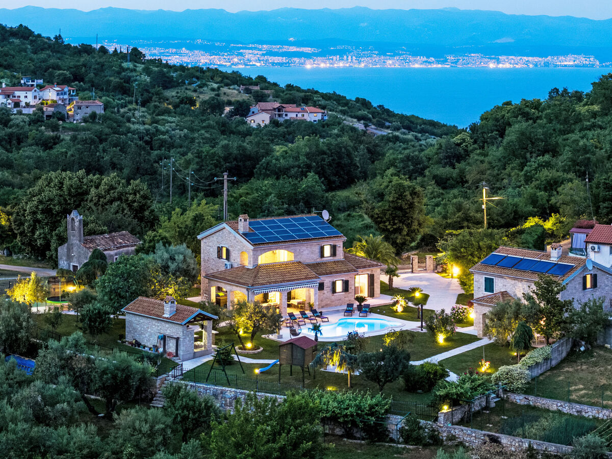 Villa Stonegate à Brseč : maison 6 chambres avec piscine chauffée - Photo 6