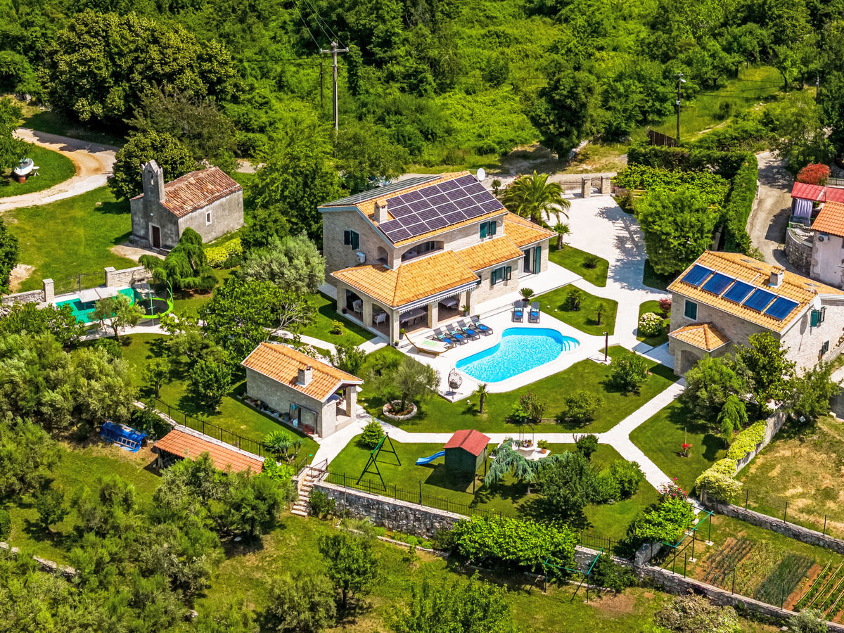 Villa Stonegate à Brseč : maison 6 chambres avec piscine chauffée - Photo 7