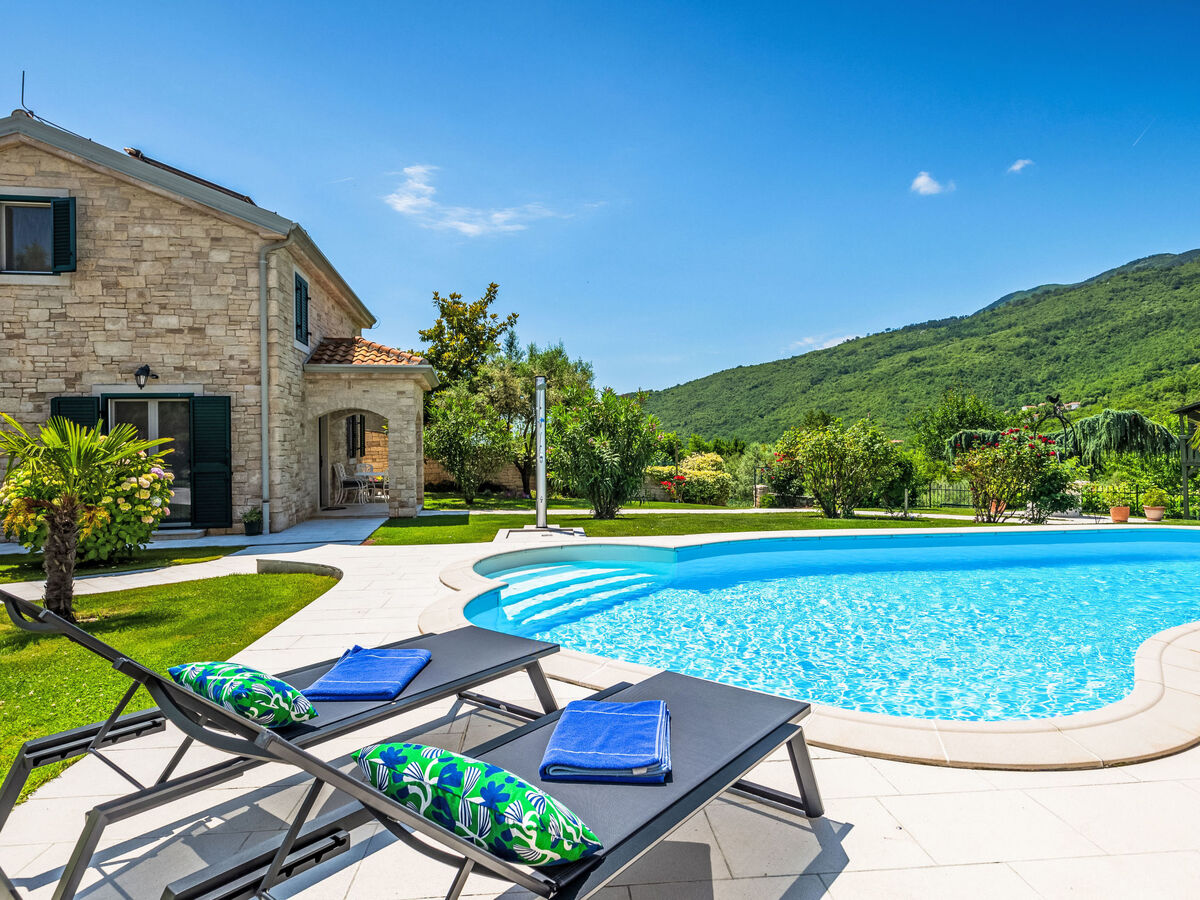Villa Stonegate à Brseč : maison 6 chambres avec piscine chauffée - Photo 14