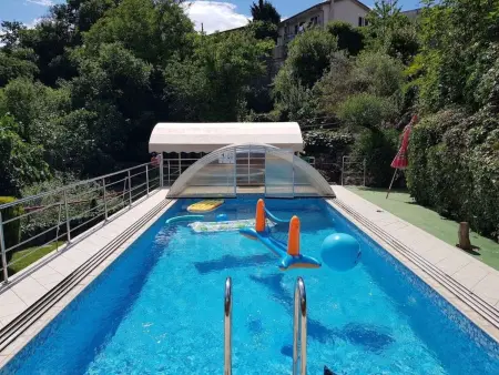 Villa Ella : maison 5 chambres avec piscine chauffée à Opatija