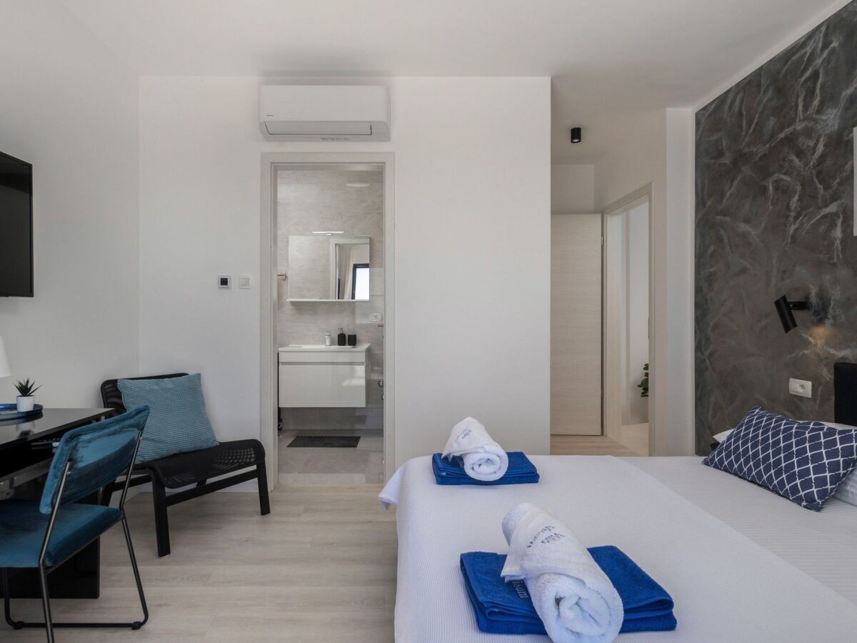 Maison 3 chambres avec piscine privée à Šmrika - Photo 14