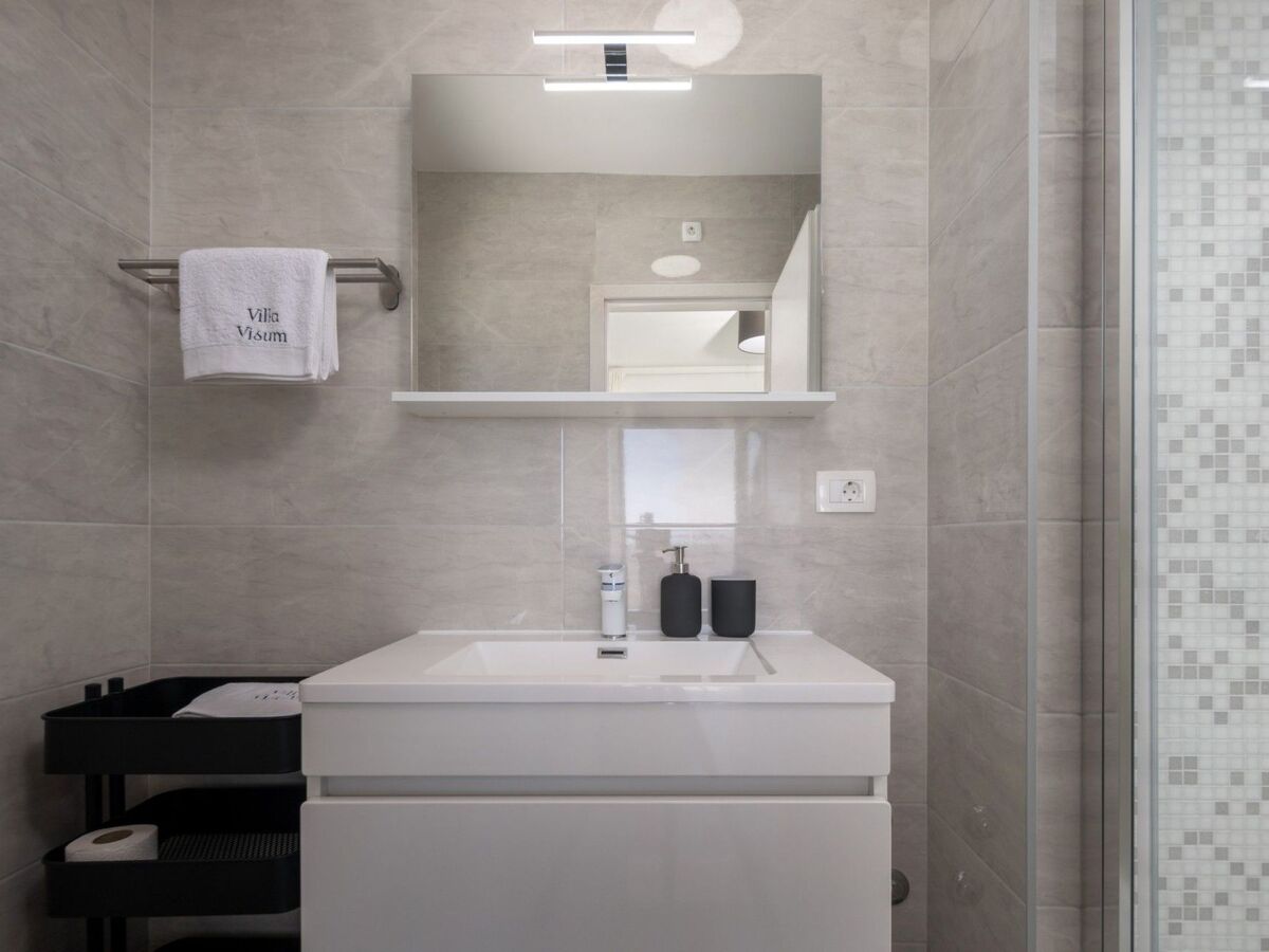Maison 3 chambres avec piscine privée à Šmrika - Photo 16