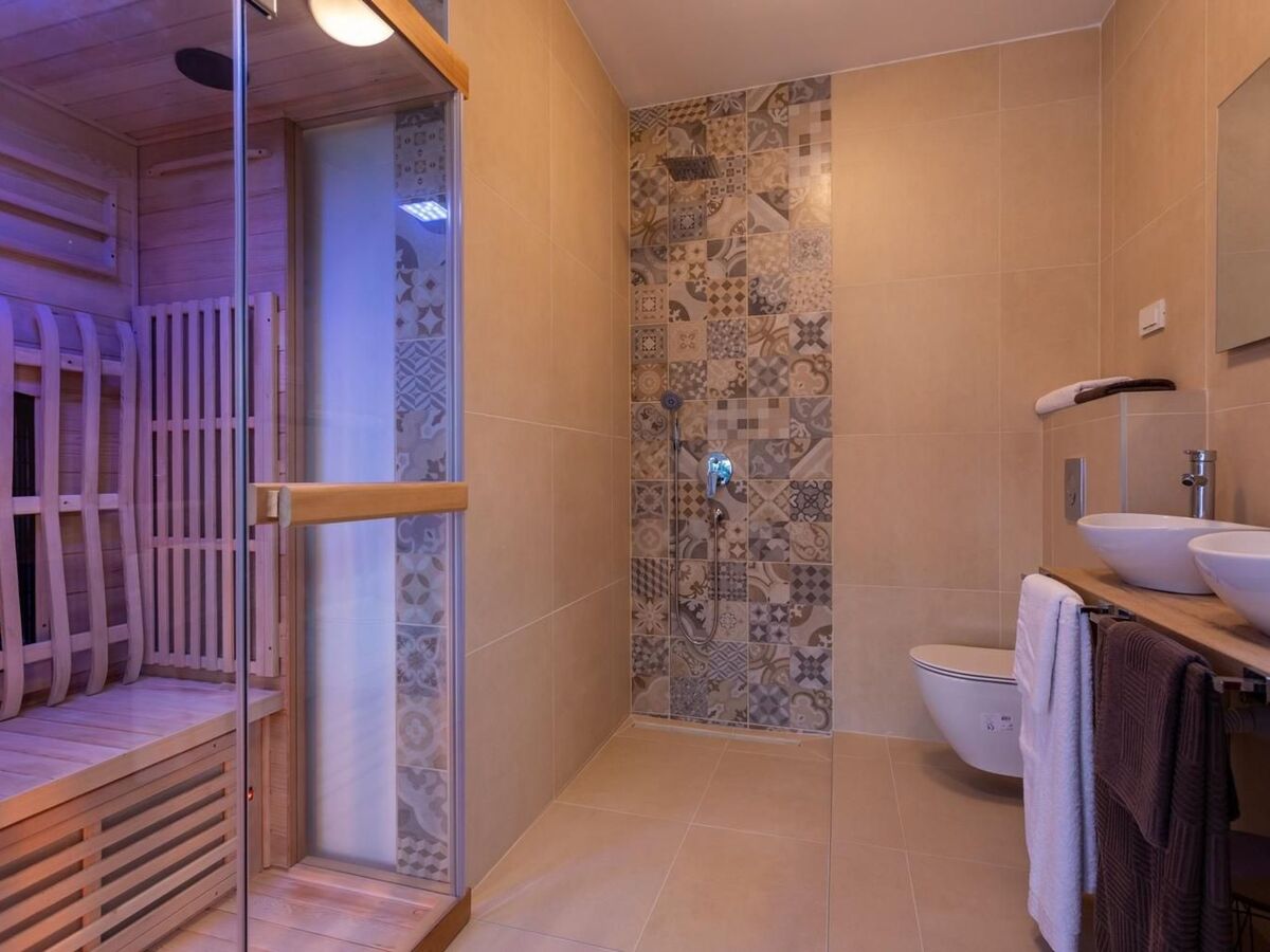 Villa Zarra sur l'île de Krk – Piscine et sauna - Photo 16