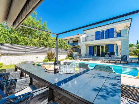 Villa Valle : maison 10 pers., piscine chauffée à Krk : photo 9